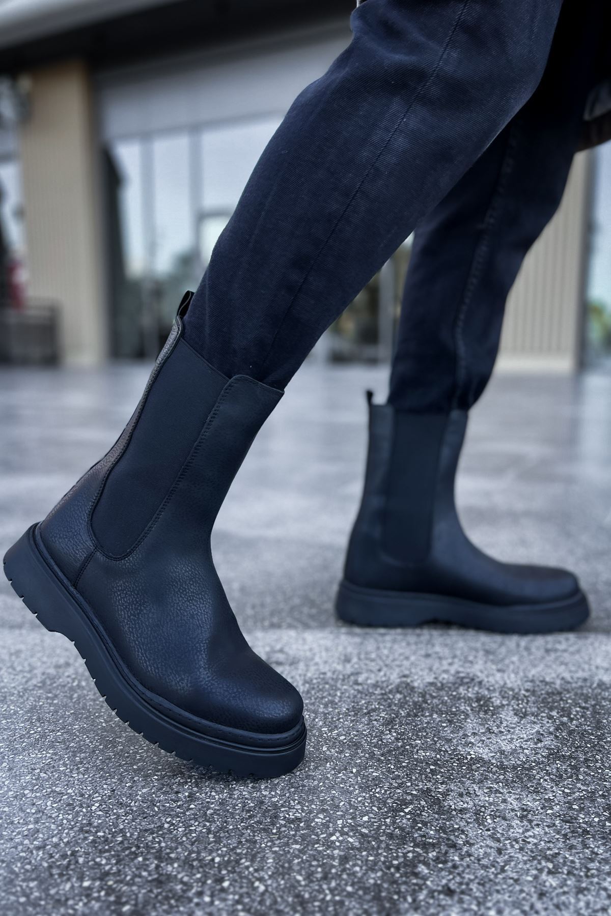 MN223 - CST Alaska Erkek Bot SIYAH